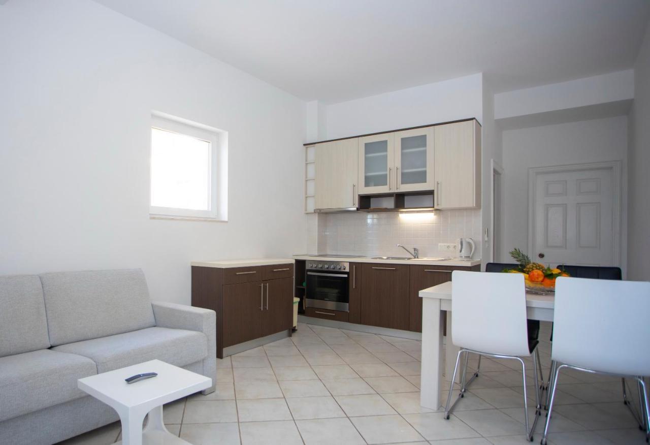 Apartment Domo Makarska Exterior foto