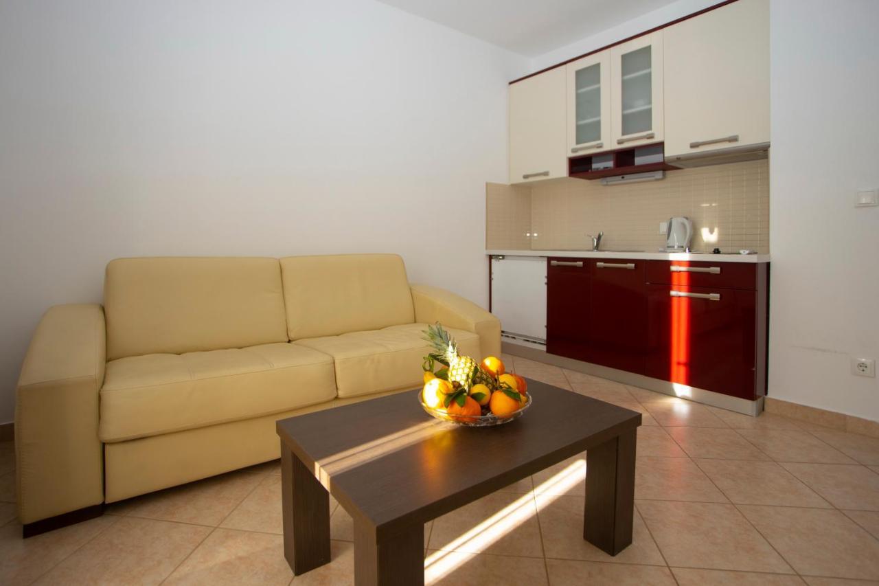 Apartment Domo Makarska Exterior foto