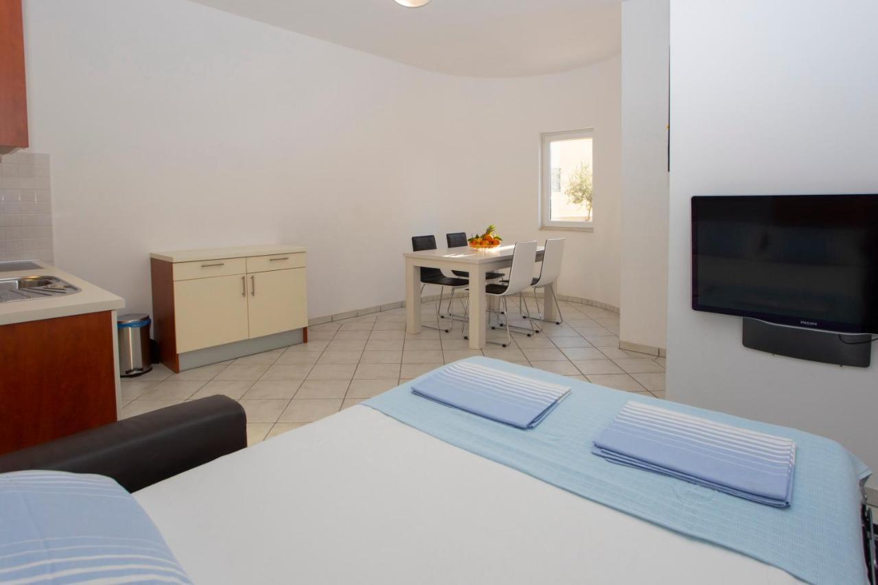 Apartment Domo Makarska Exterior foto