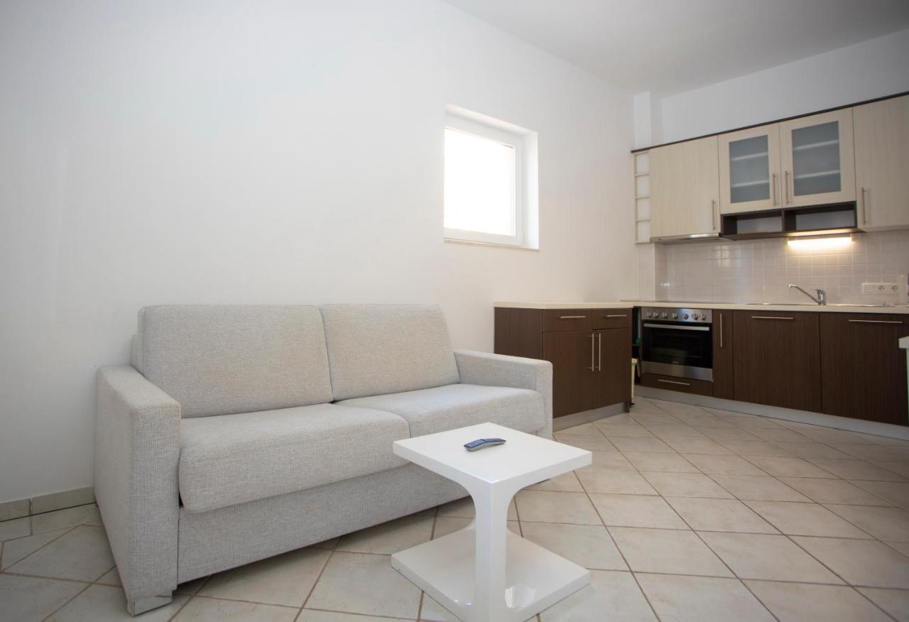 Apartment Domo Makarska Exterior foto