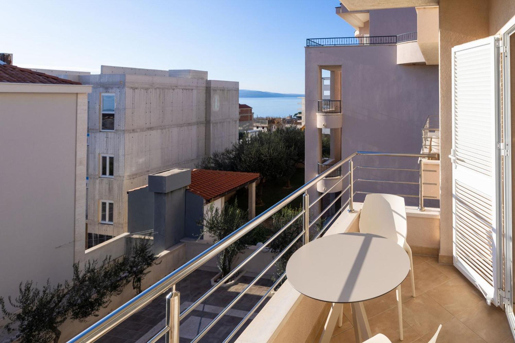 Apartment Domo Makarska Exterior foto