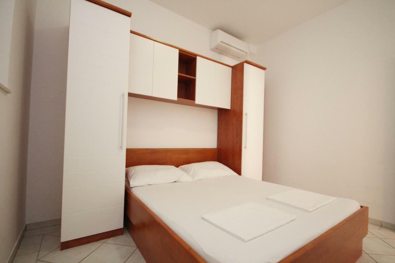 Apartment Domo Makarska Exterior foto