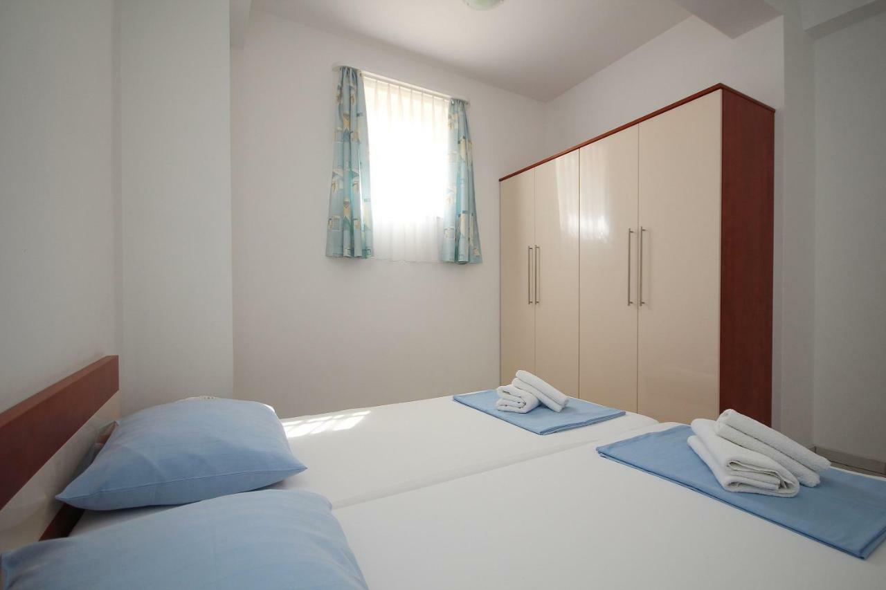 Apartment Domo Makarska Exterior foto